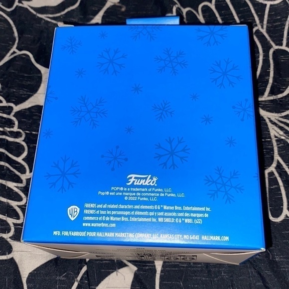 Hallmark 2022 Funko Pop  Friends Rachel Green Exclusive Christmas Ornament - Picture 4 of 6